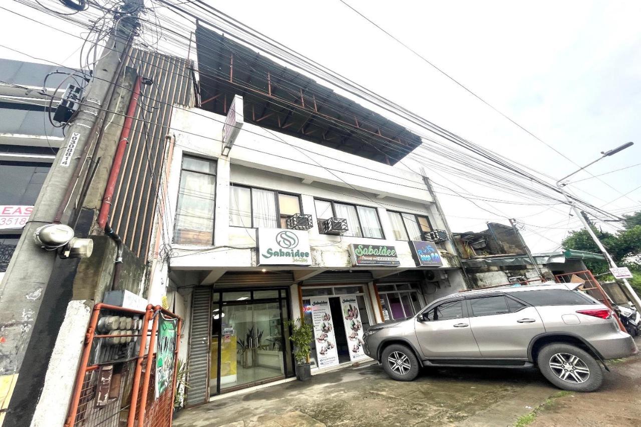 Oyo 910 Sabaidee Suites Mandaue City Exterior photo