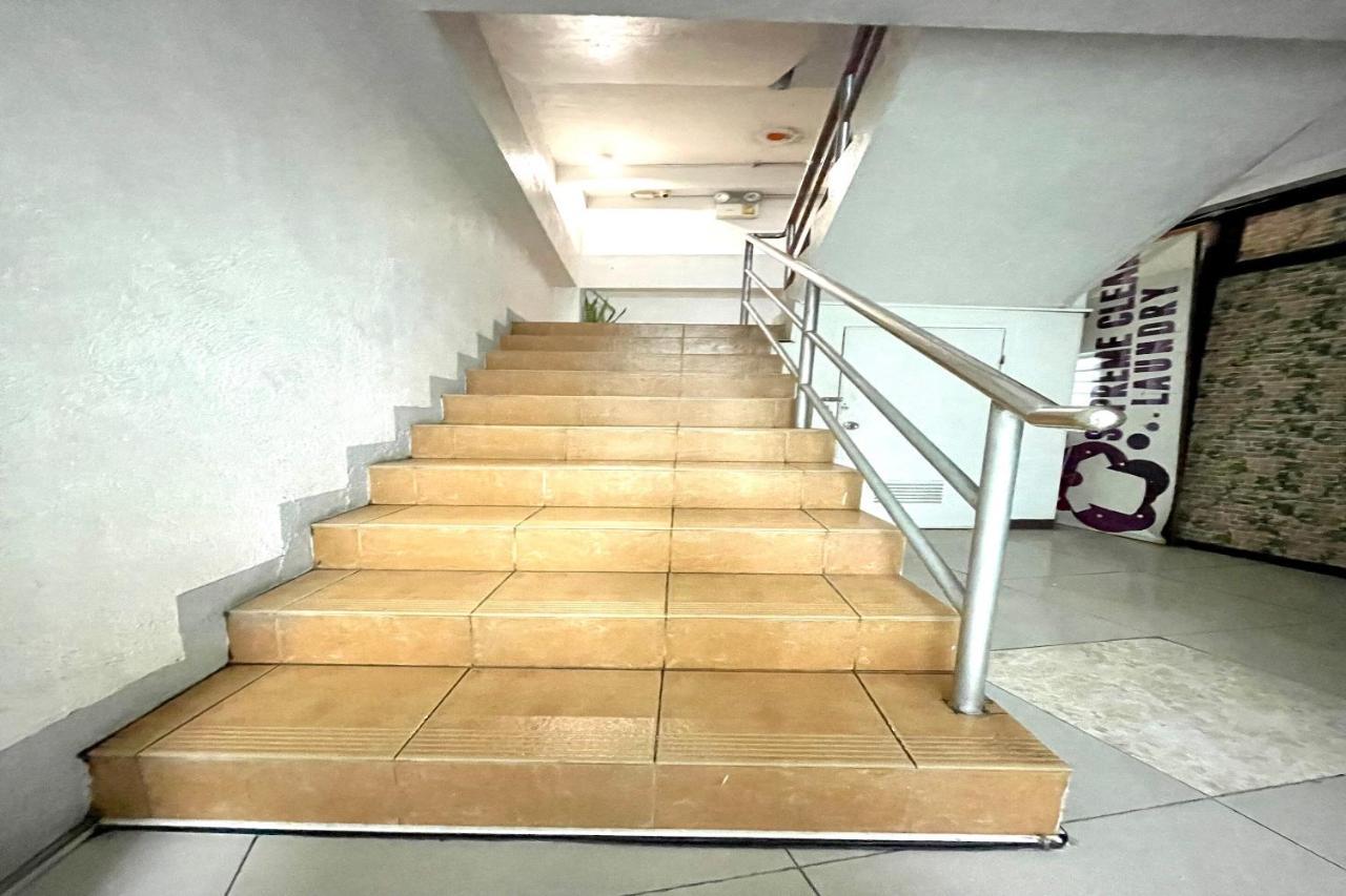 Oyo 910 Sabaidee Suites Mandaue City Exterior photo